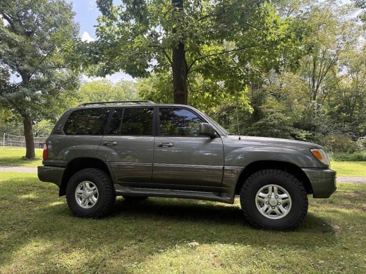 2002 Lexus LX 470