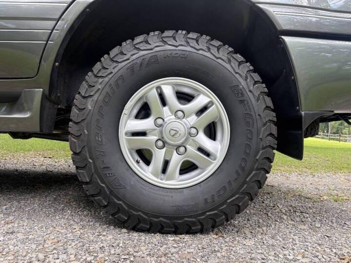 2002 Lexus LX 470