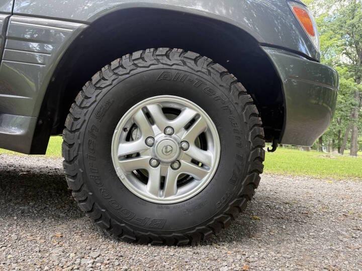 2002 Lexus LX 470