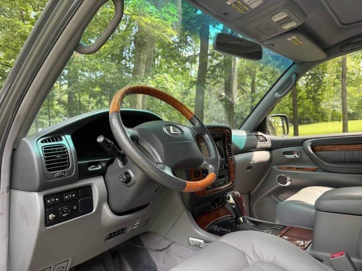 2002 Lexus LX 470
