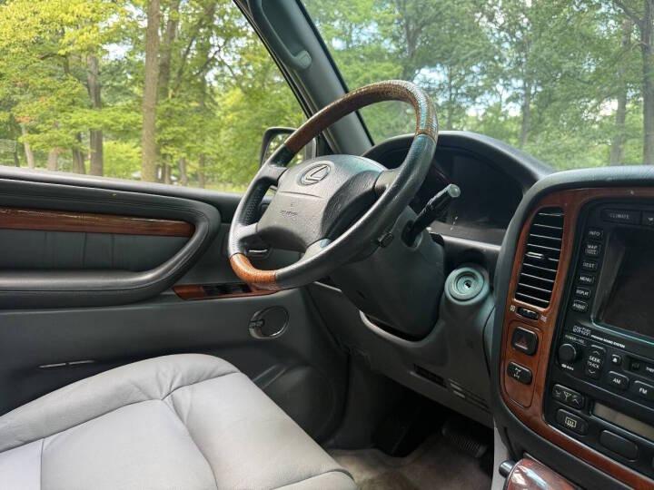 2002 Lexus LX 470