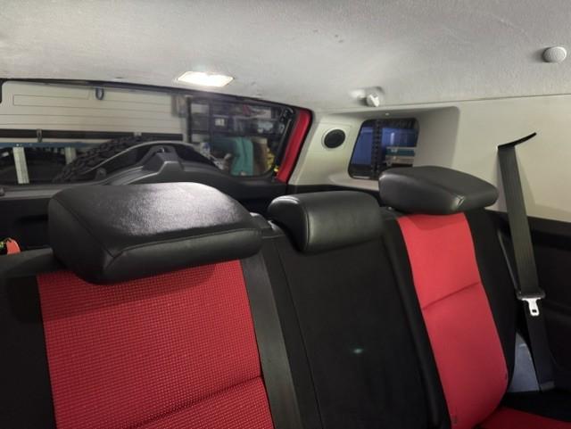 2012 Toyota FJ Cruiser Train Teams Edition