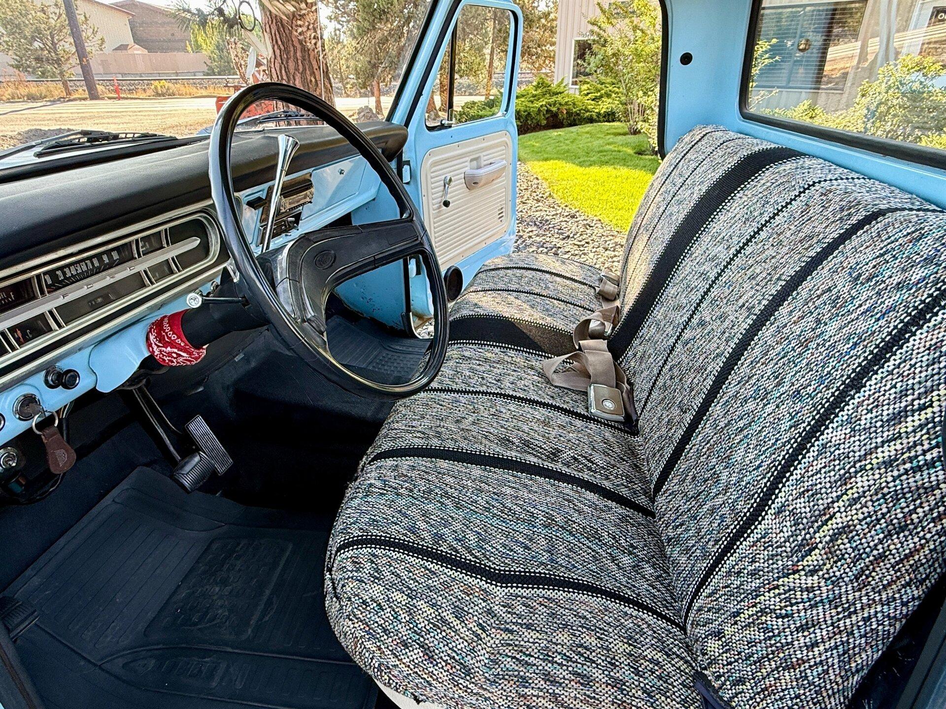 1972 Ford F-250 Camper Special