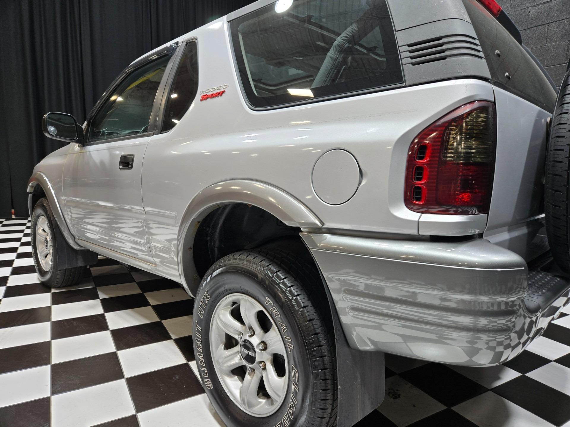 2002 Isuzu Rodeo Sport S