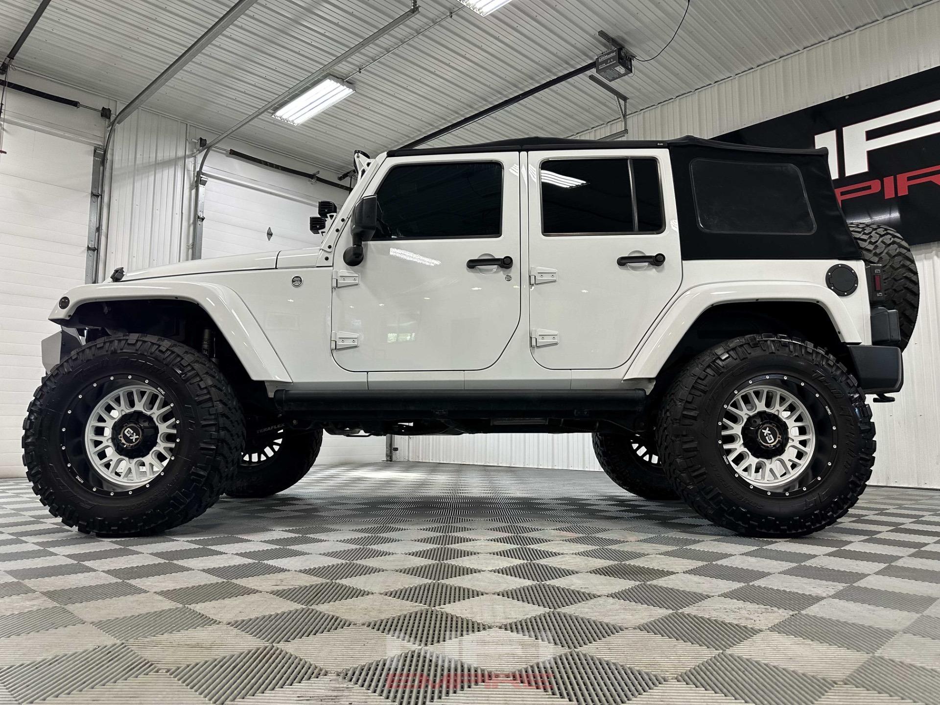 2016 Jeep Wrangler Unlimited Sahara
