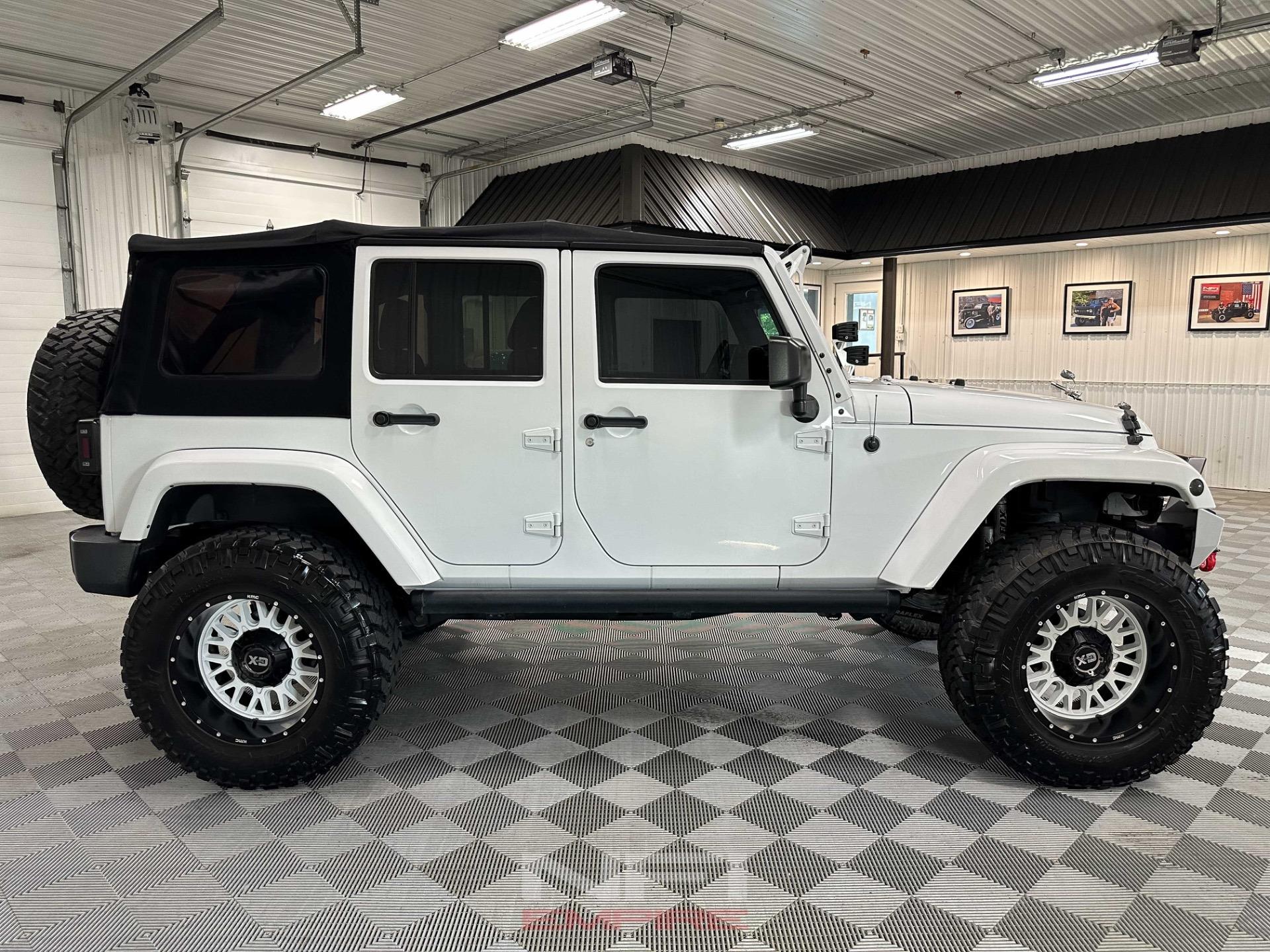 2016 Jeep Wrangler Unlimited Sahara