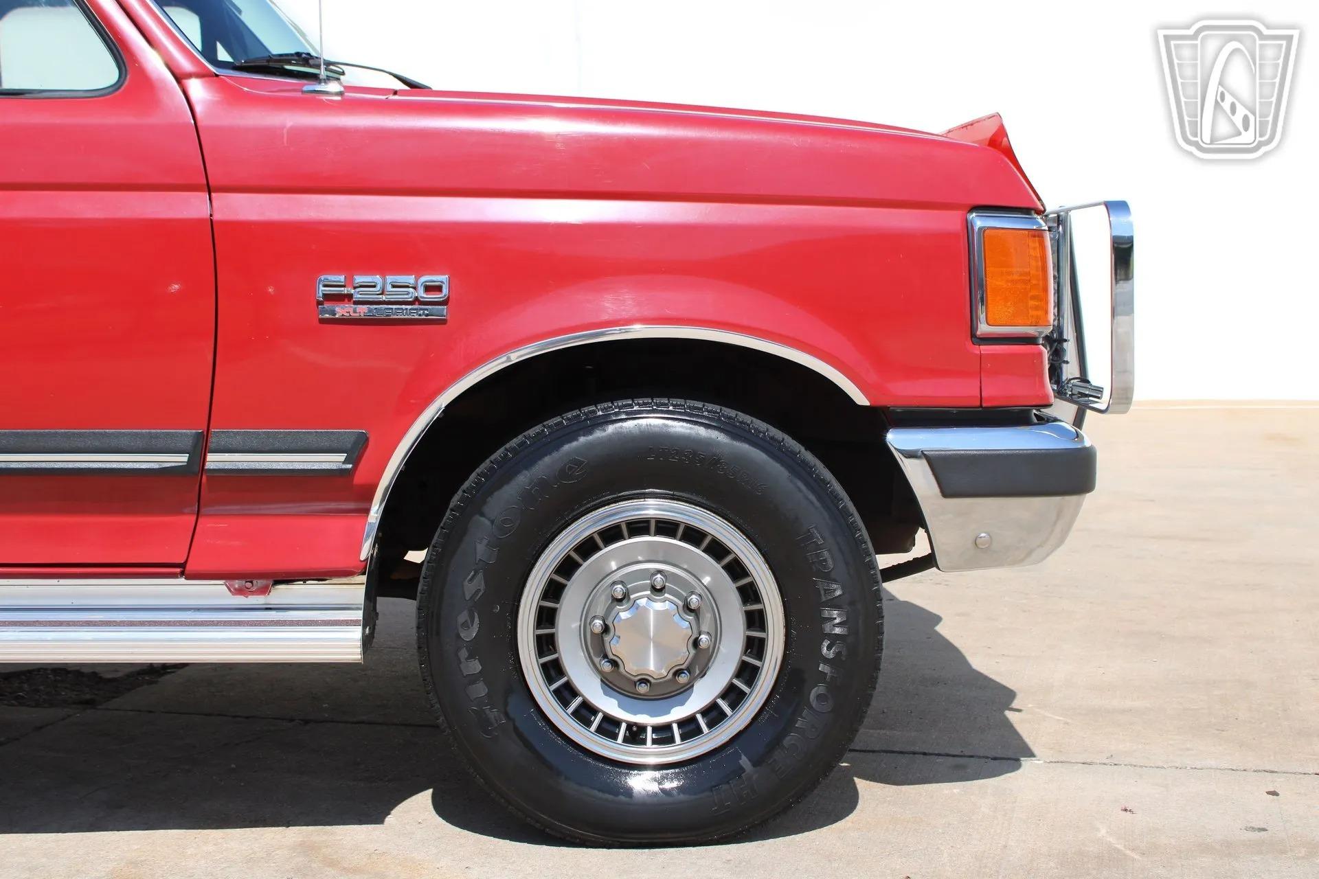 1991 Ford F-250 XLT Lariat