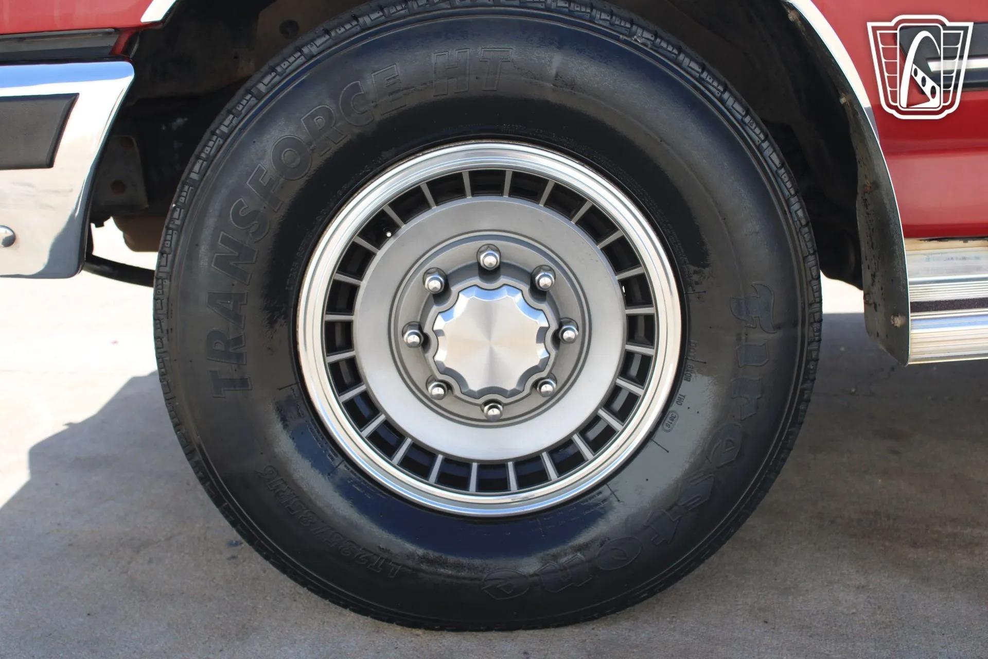 1991 Ford F-250 XLT Lariat