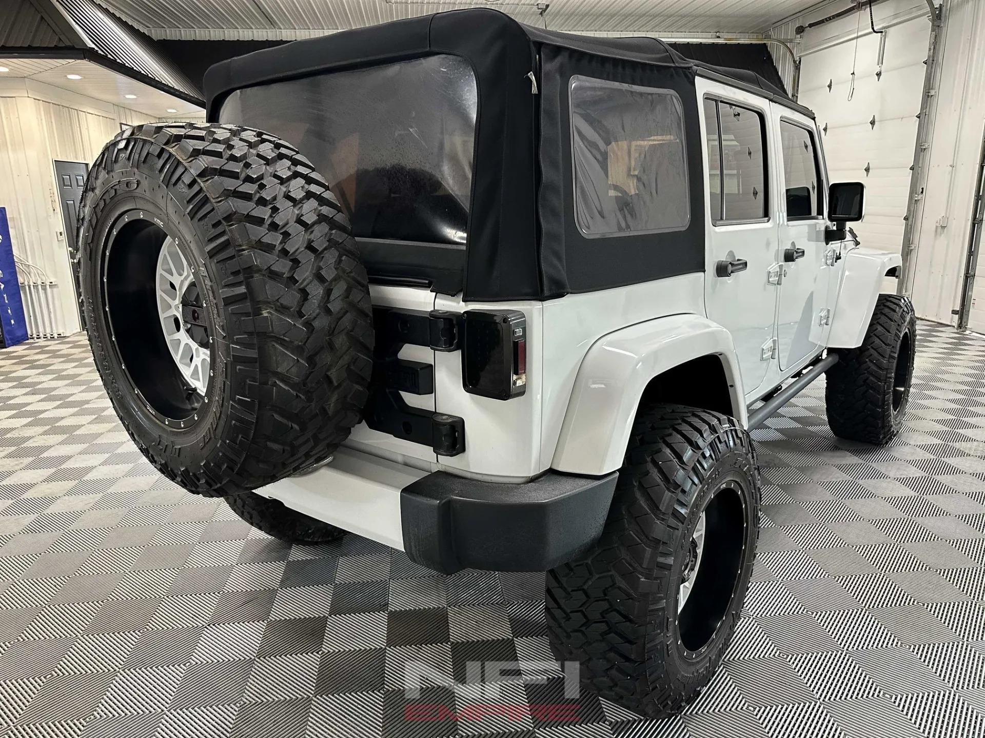 2016 Jeep Wrangler Unlimited Sahara