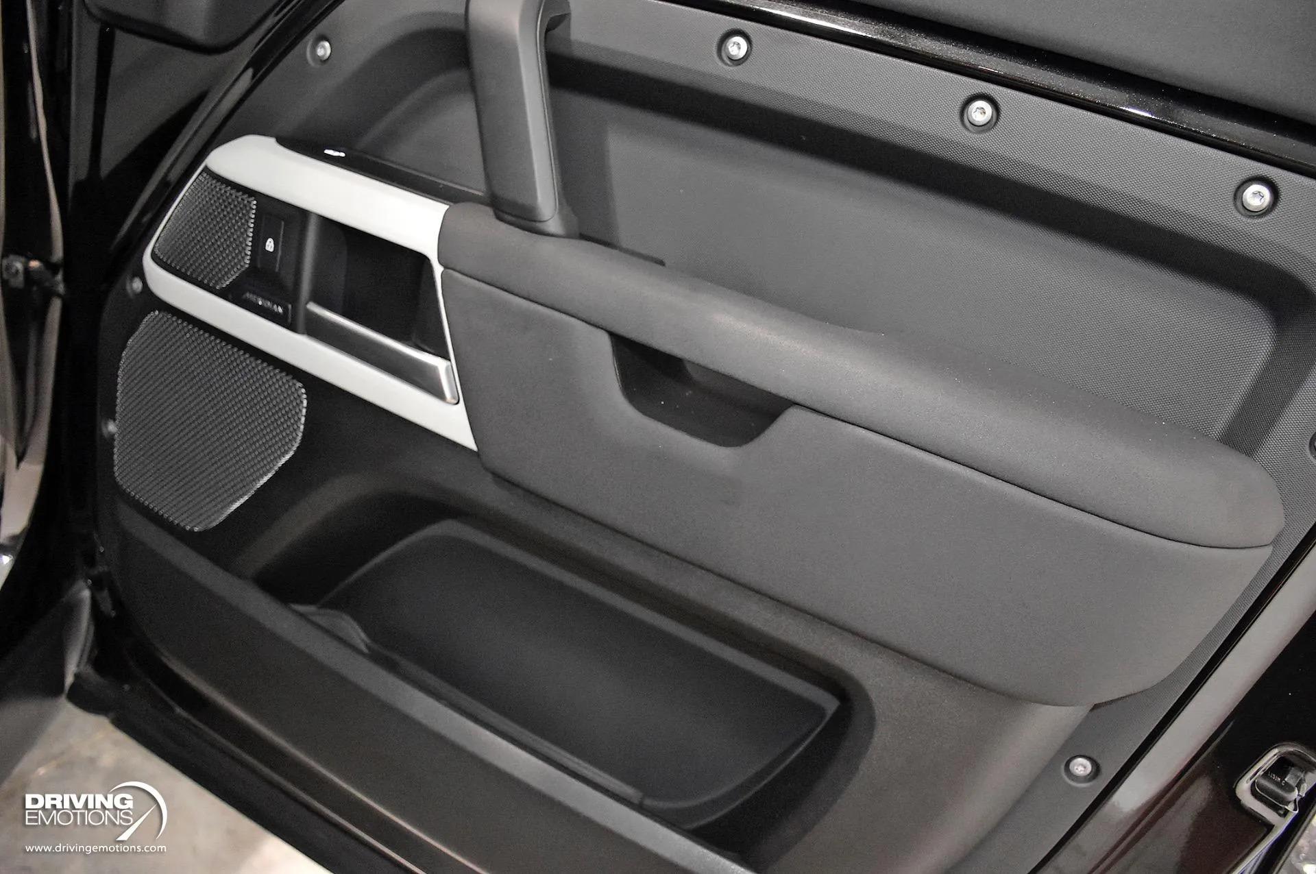 2022 Land Rover Defender 110 S TReK