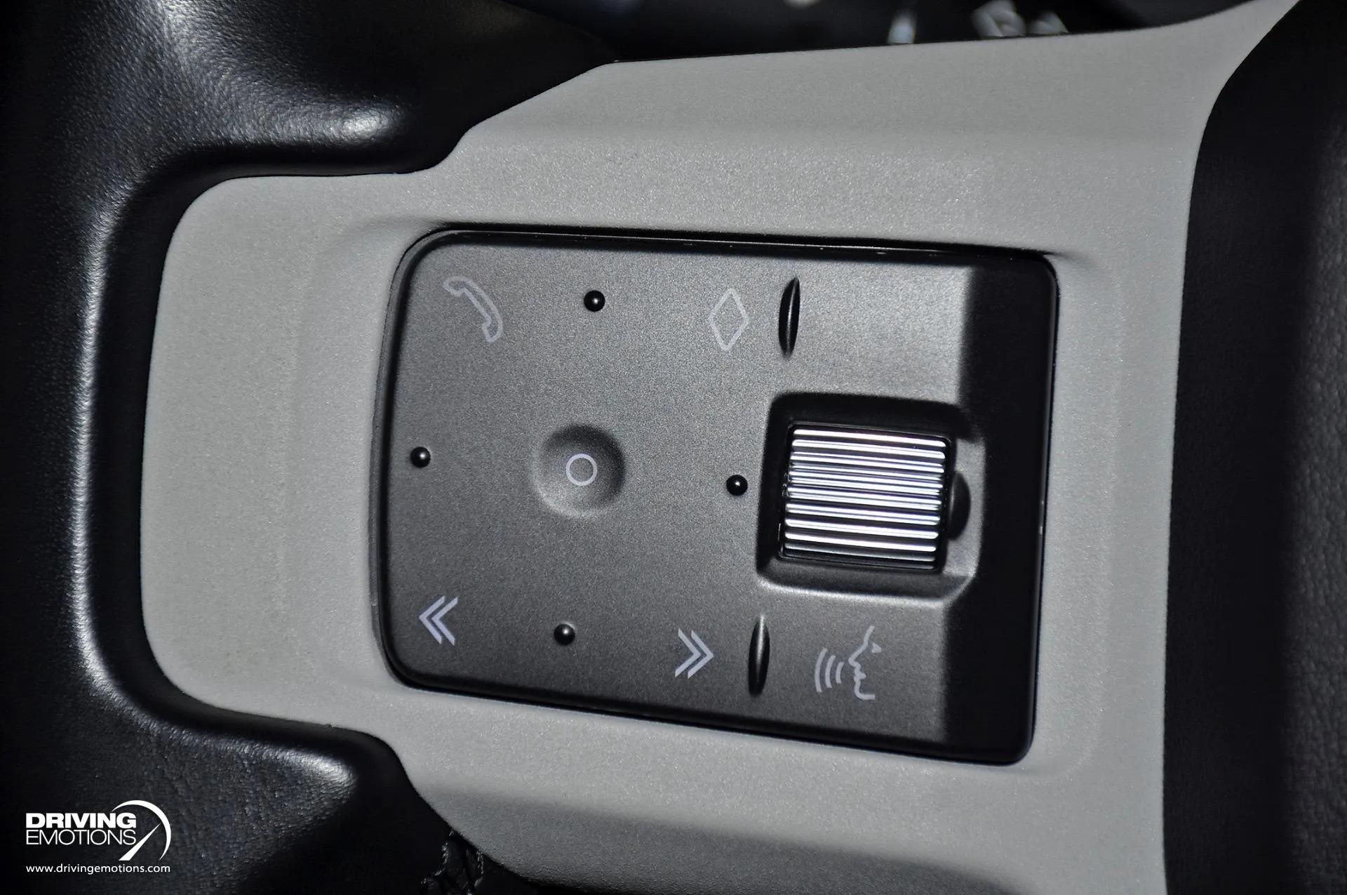 2022 Land Rover Defender 110 S TReK