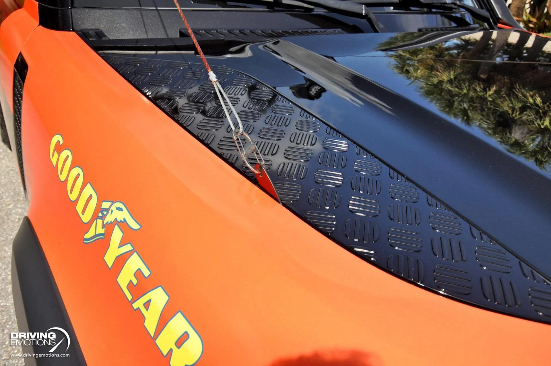 2022 Land Rover Defender 110 S TReK