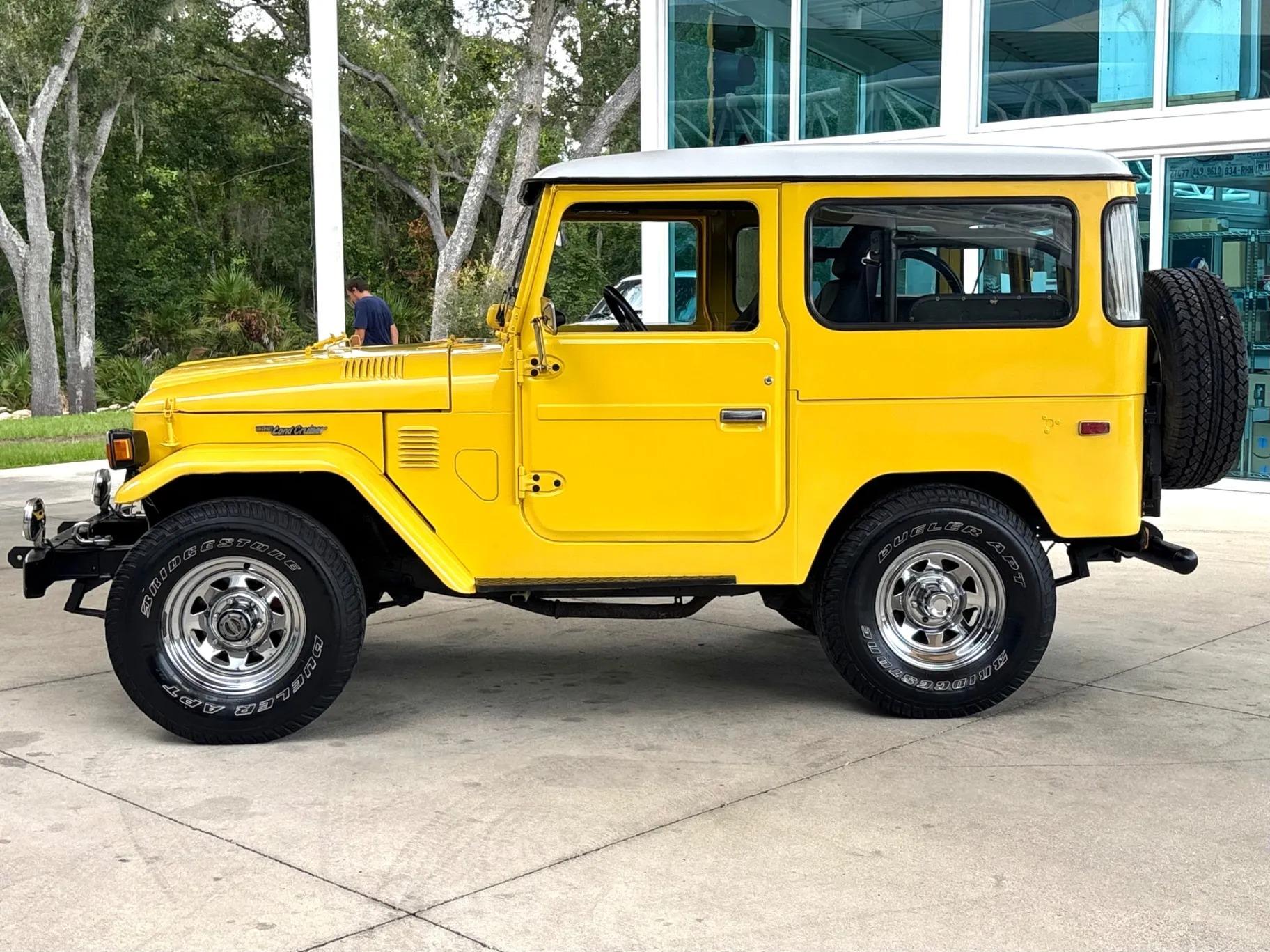 1975 Toyota Land Cruiser FJ40 - 3