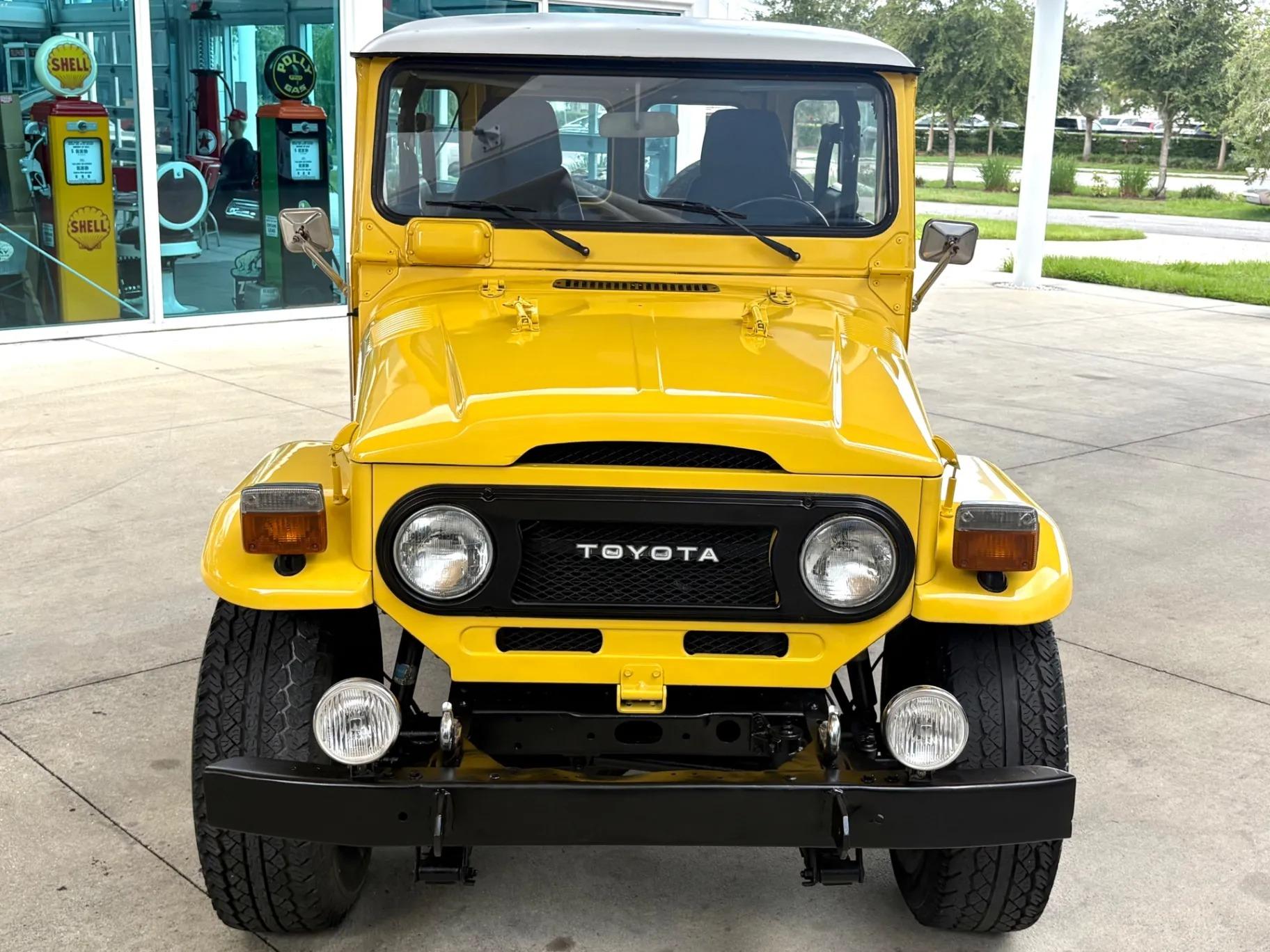 1975 Toyota Land Cruiser FJ40 - 5
