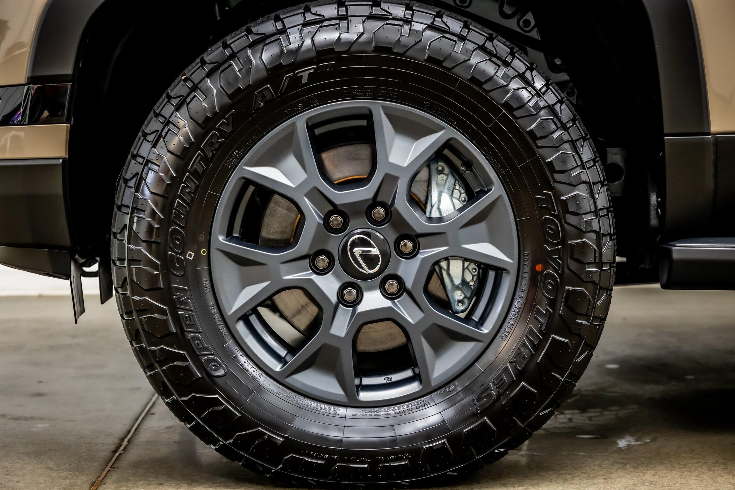 2025 Lexus GX 550 Overtrail+
