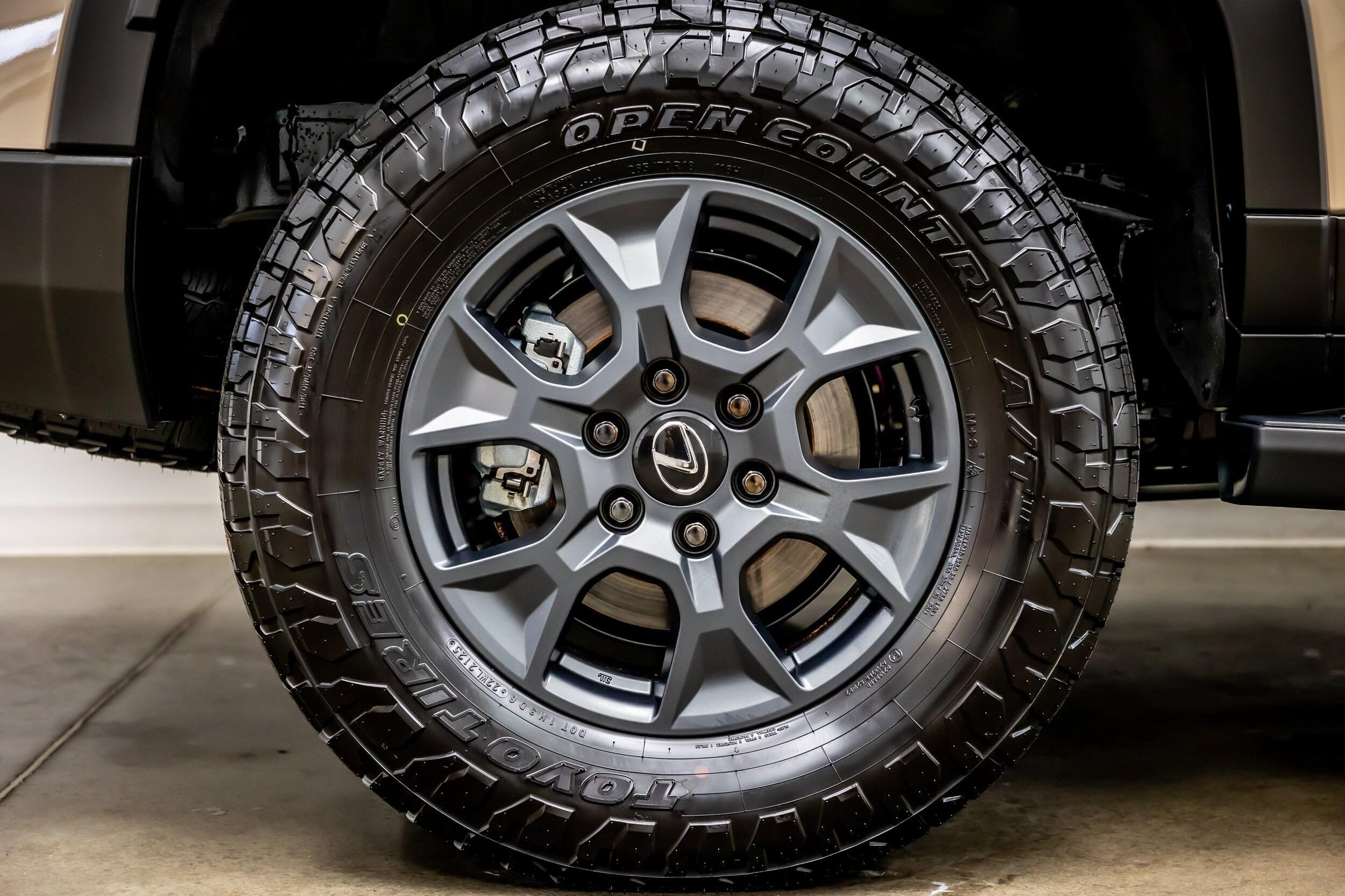 2025 Lexus GX 550 Overtrail+