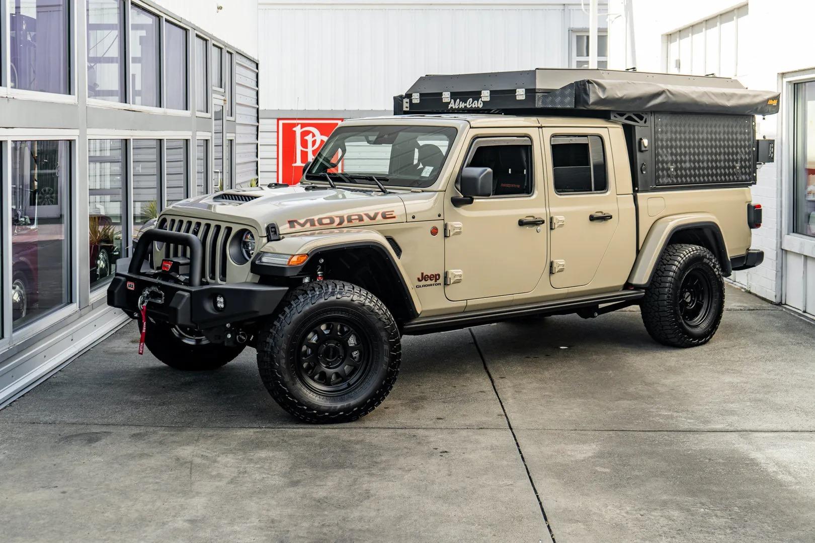 2020 Jeep Gladiator Mojave - 2