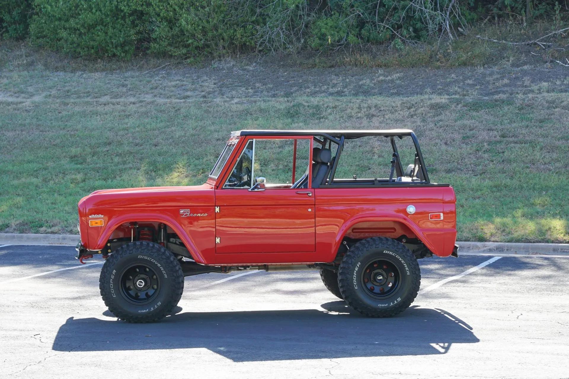 1970 Ford Bronco - 4
