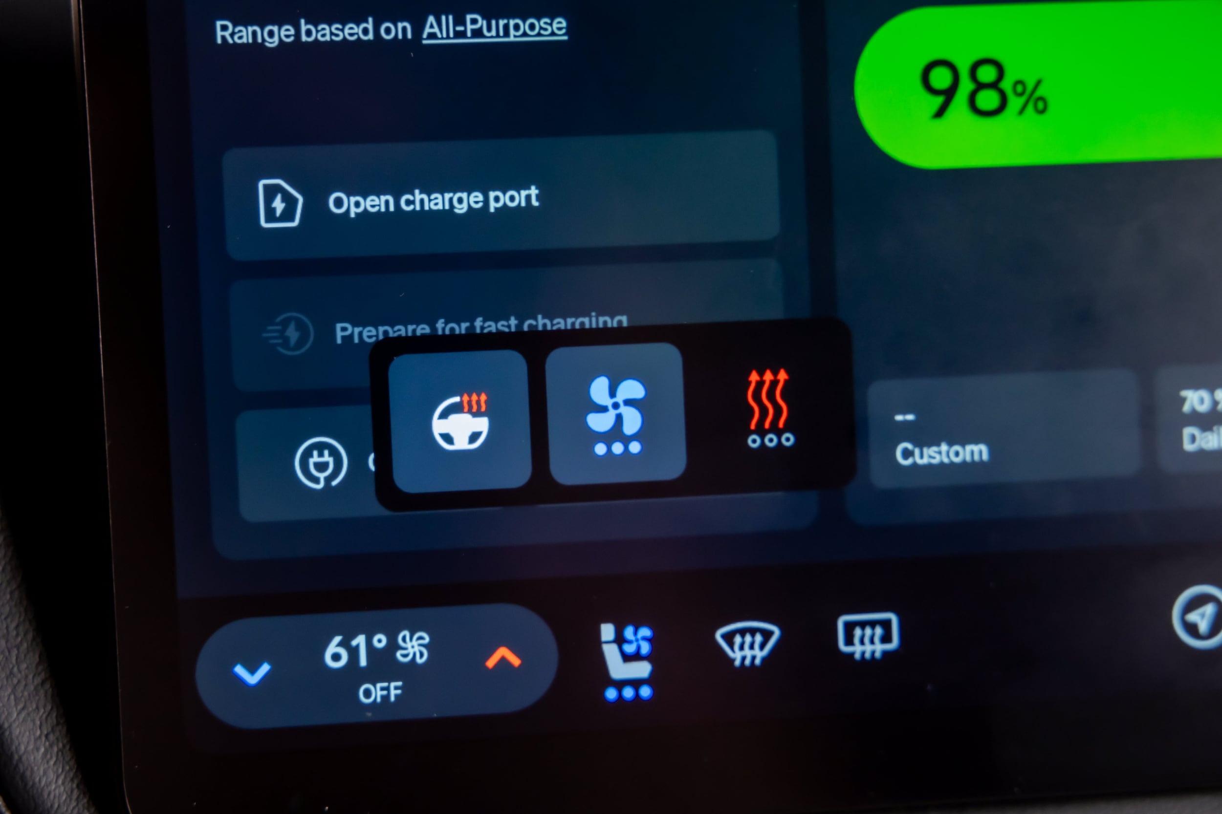 2025 Rivian R1S Adventure