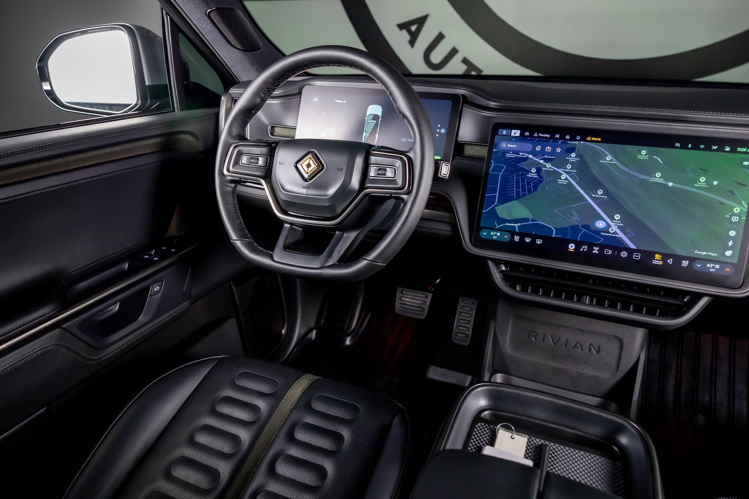2025 Rivian R1S Adventure