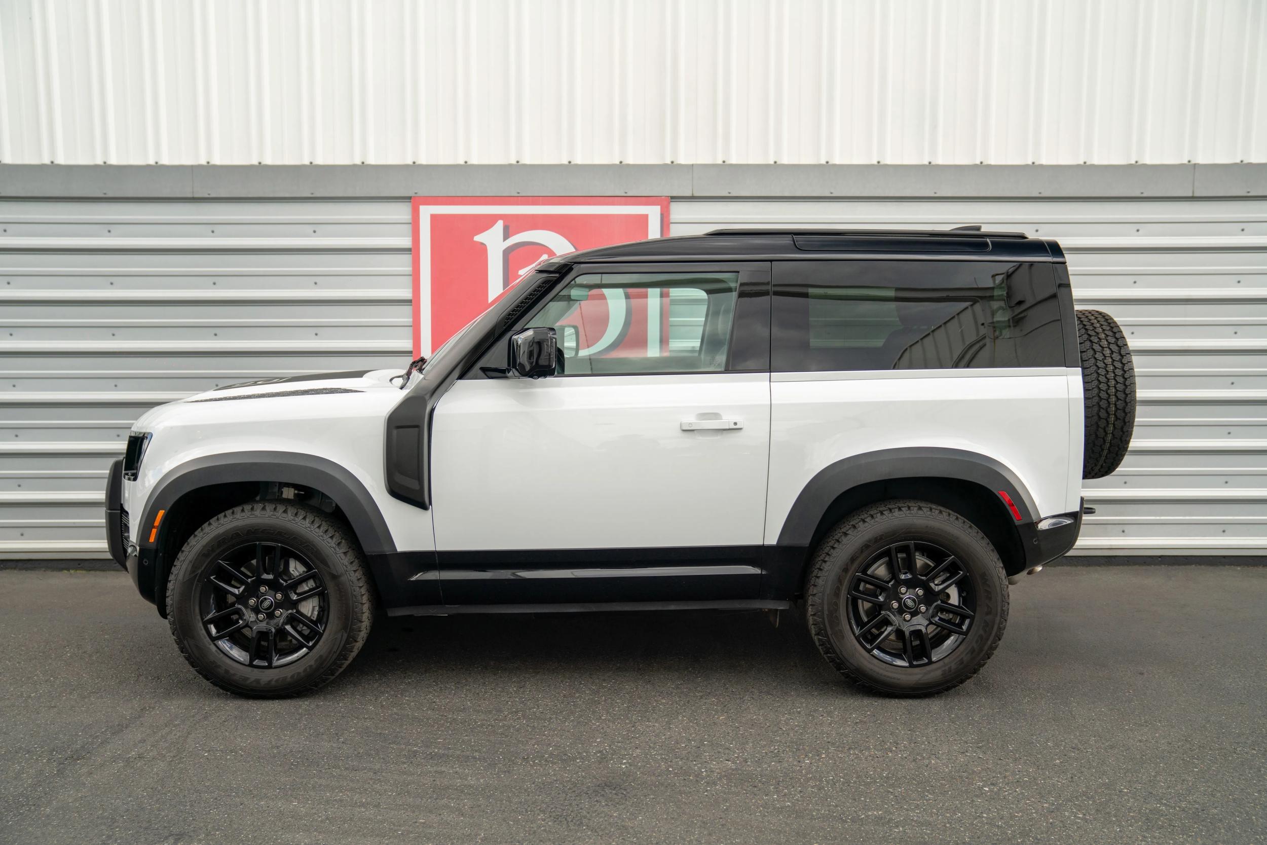 2022 Land Rover Defender 90 X-Dynamic S