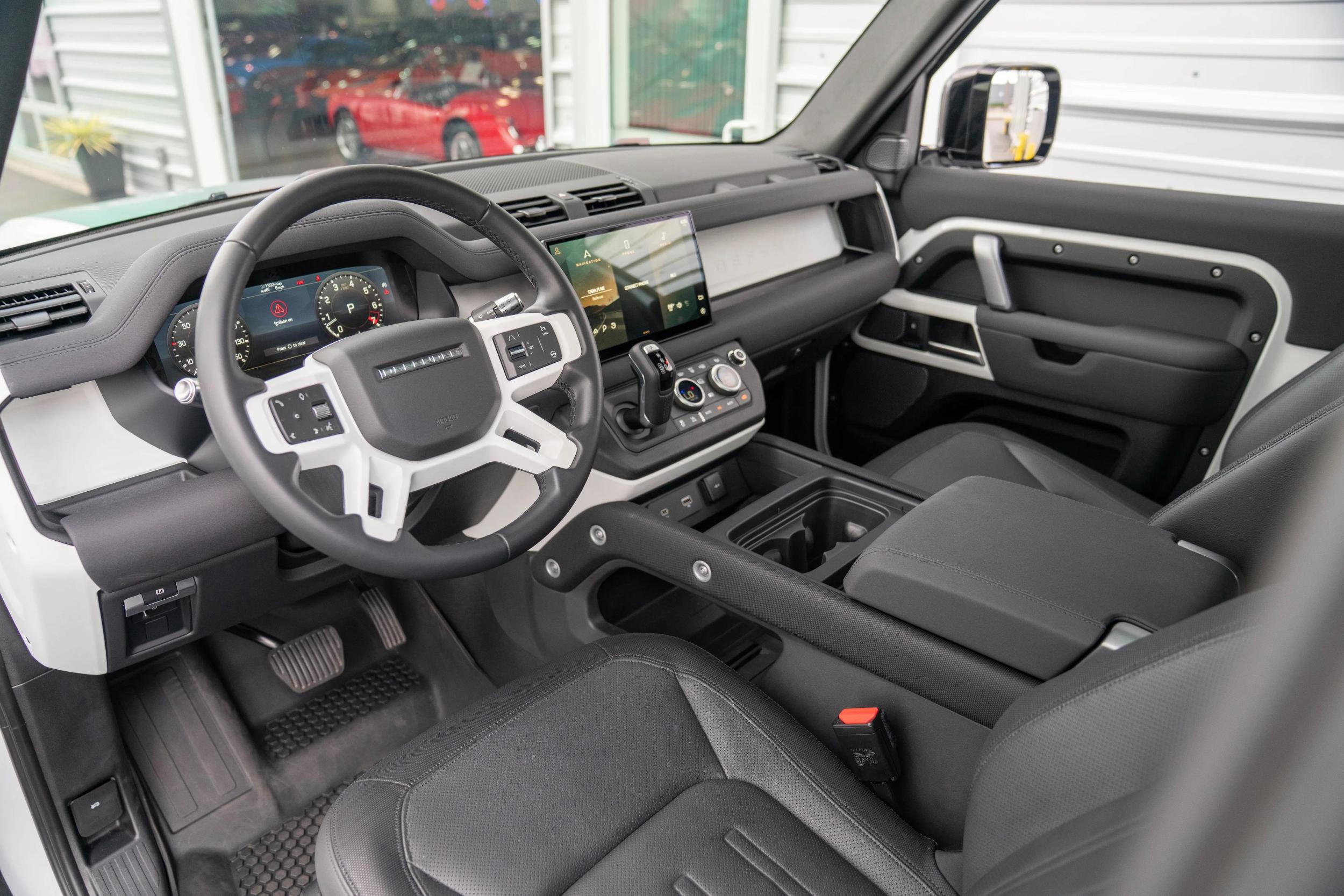 2022 Land Rover Defender 90 X-Dynamic S