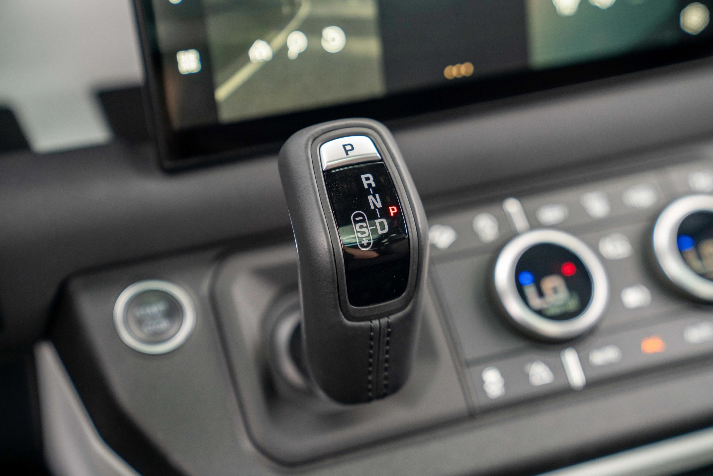 2022 Land Rover Defender 90 X-Dynamic S