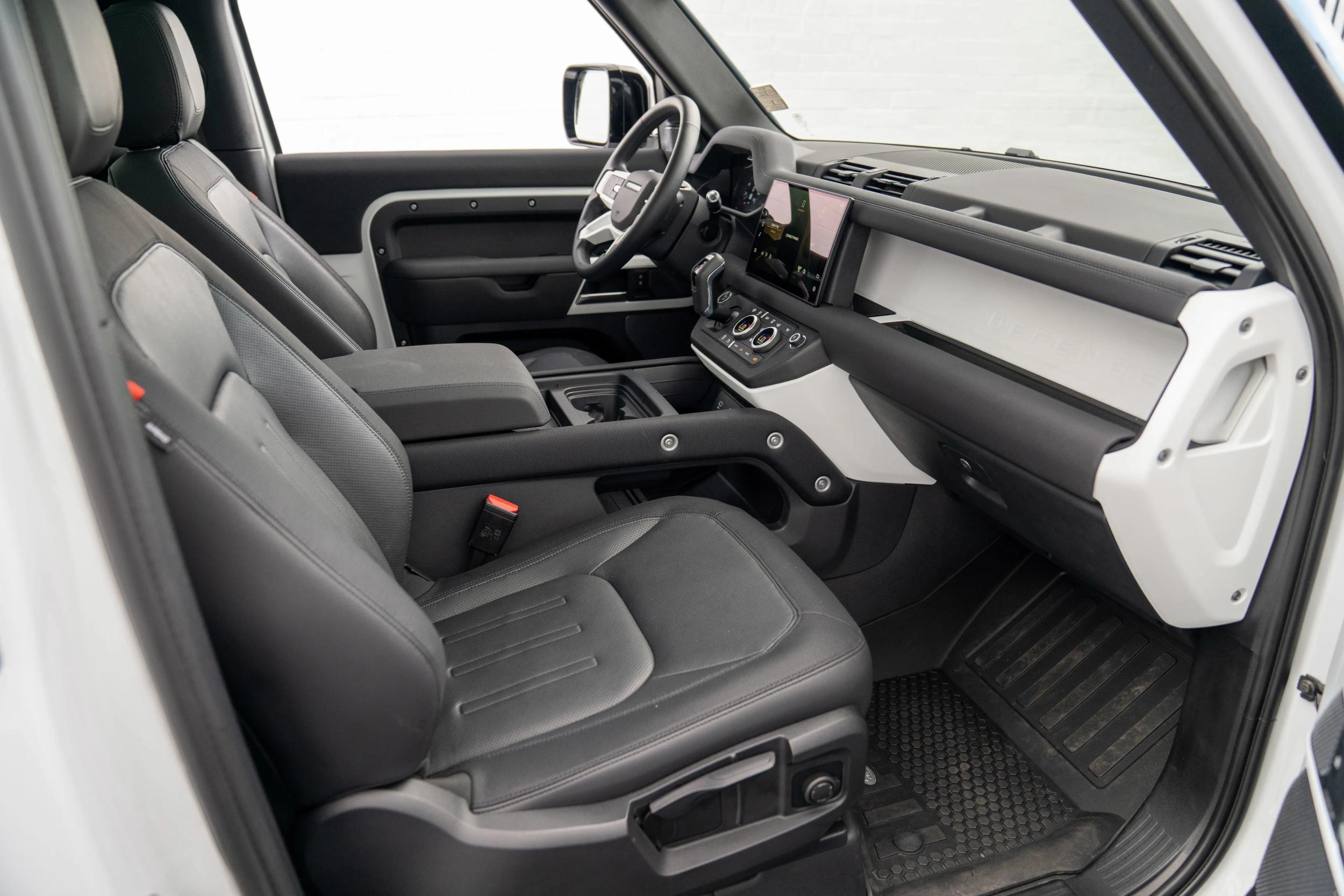 2022 Land Rover Defender 90 X-Dynamic S