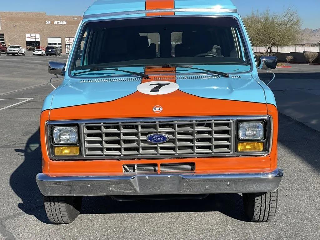 1989 Ford Econoline E-150 Cargo Van