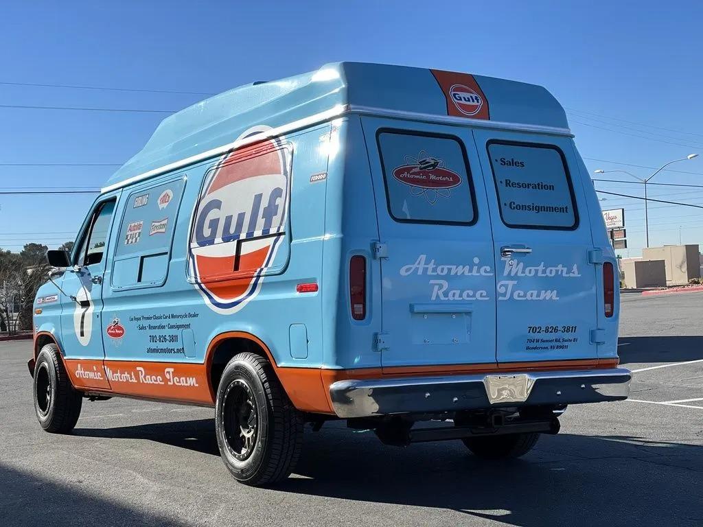 1989 Ford Econoline E-150 Cargo Van - 4