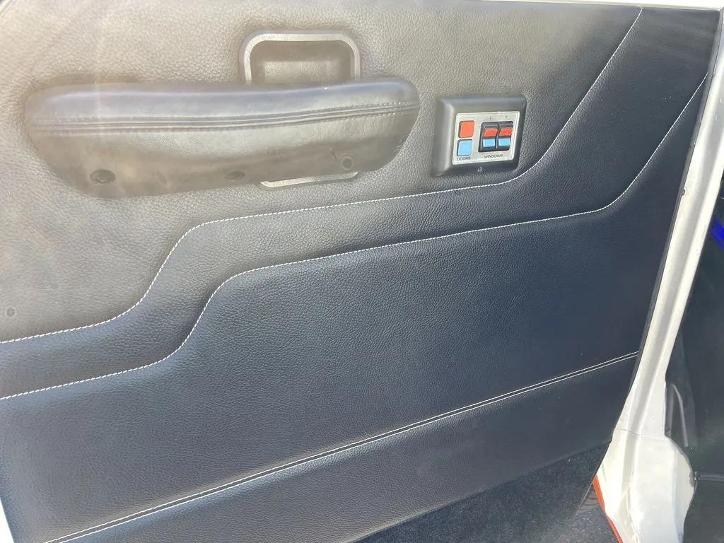 1989 Ford Econoline E-150 Cargo Van