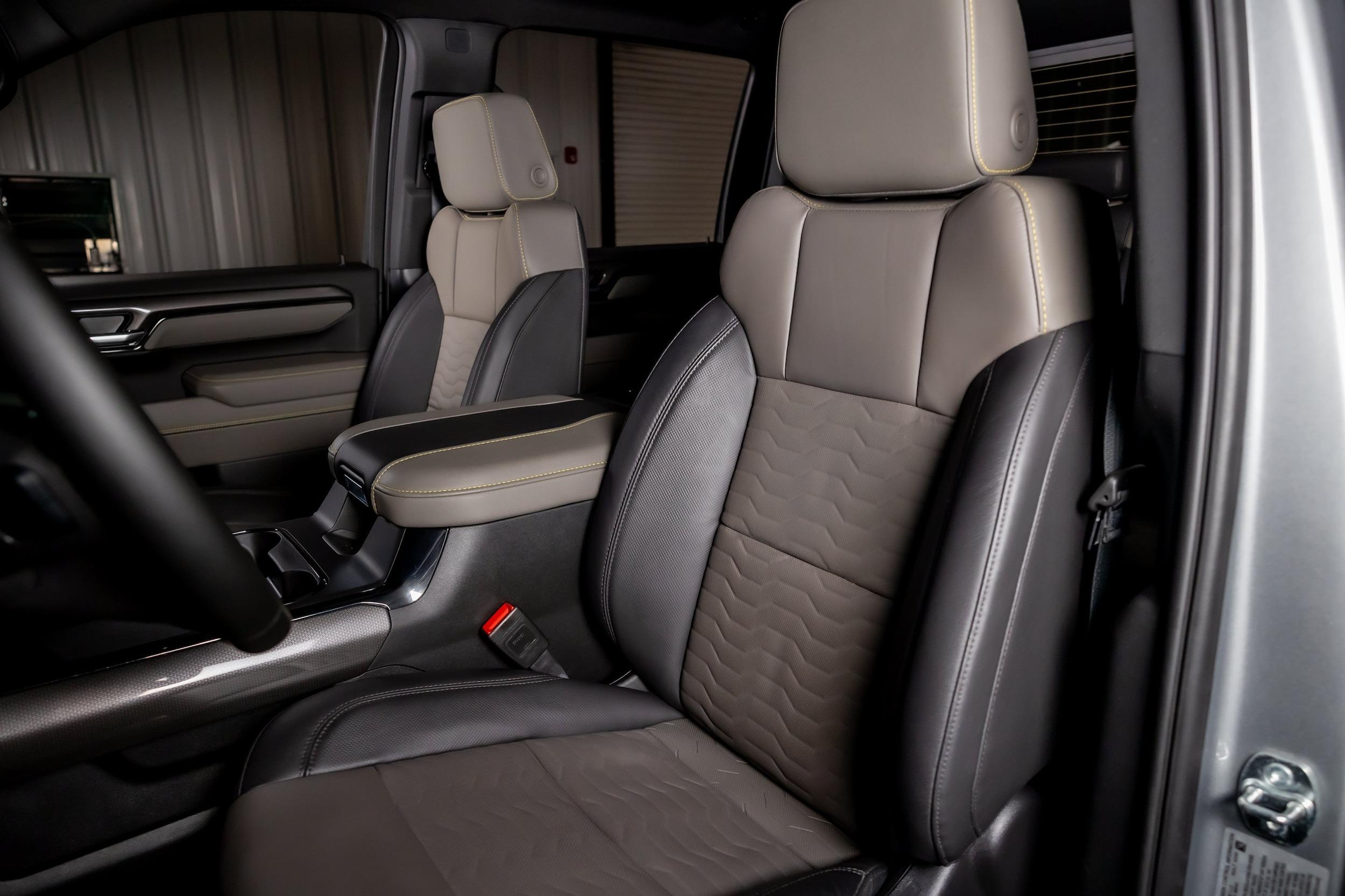 2025 Chevrolet Silverado 2500 HD ZR2 - 4