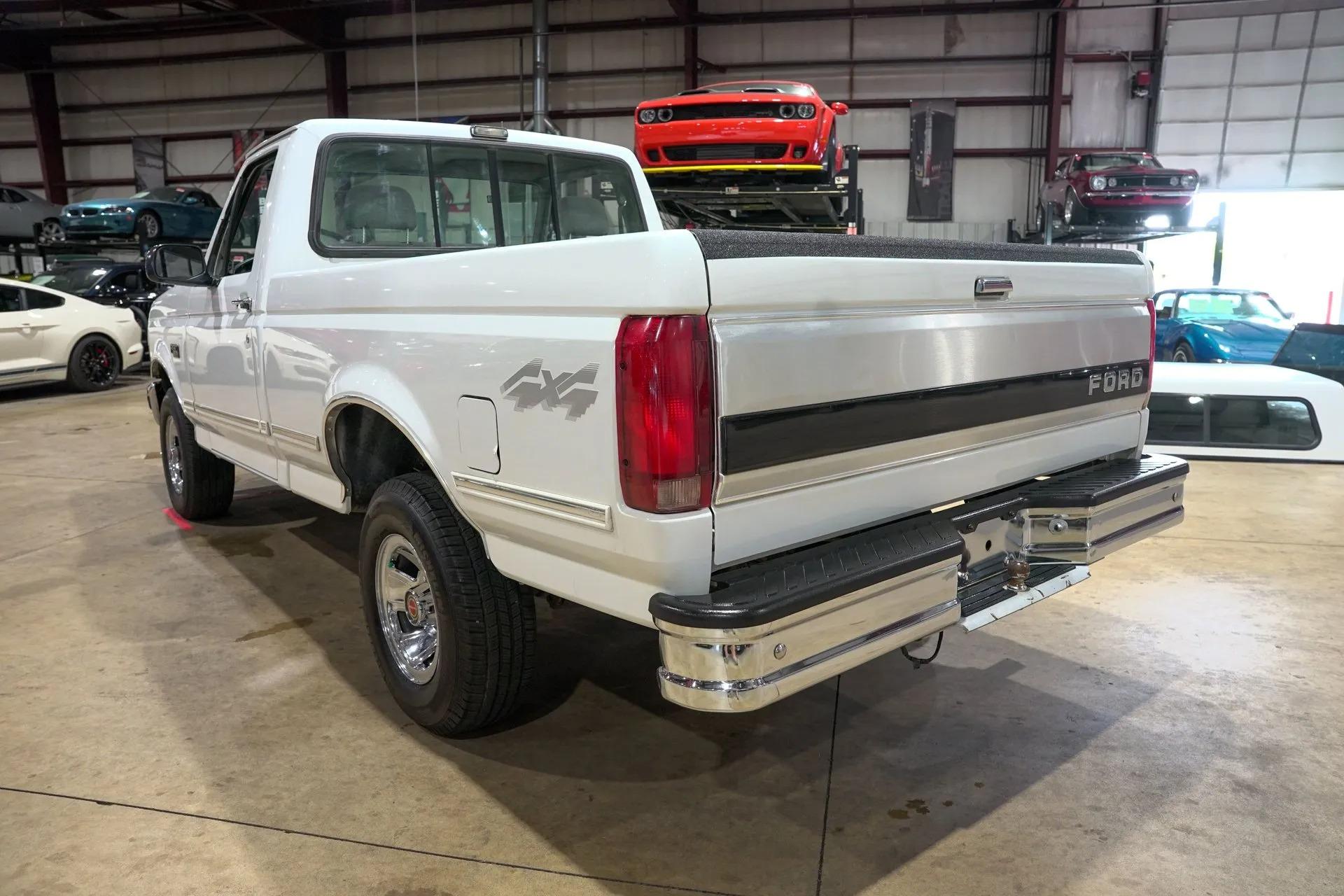 1992 Ford F150 XLT - 3
