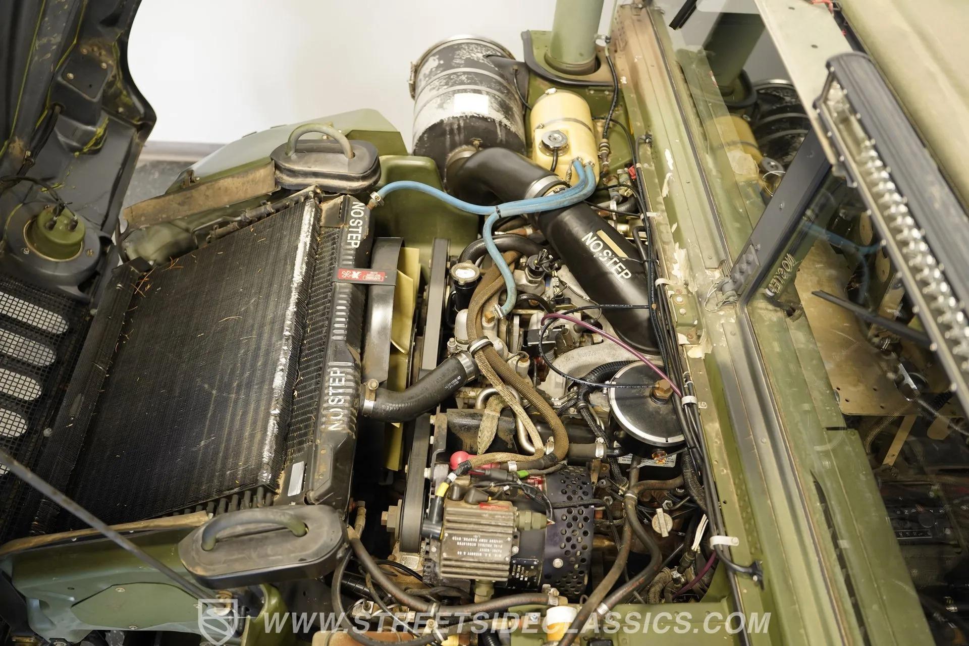 2002 AM General M1123