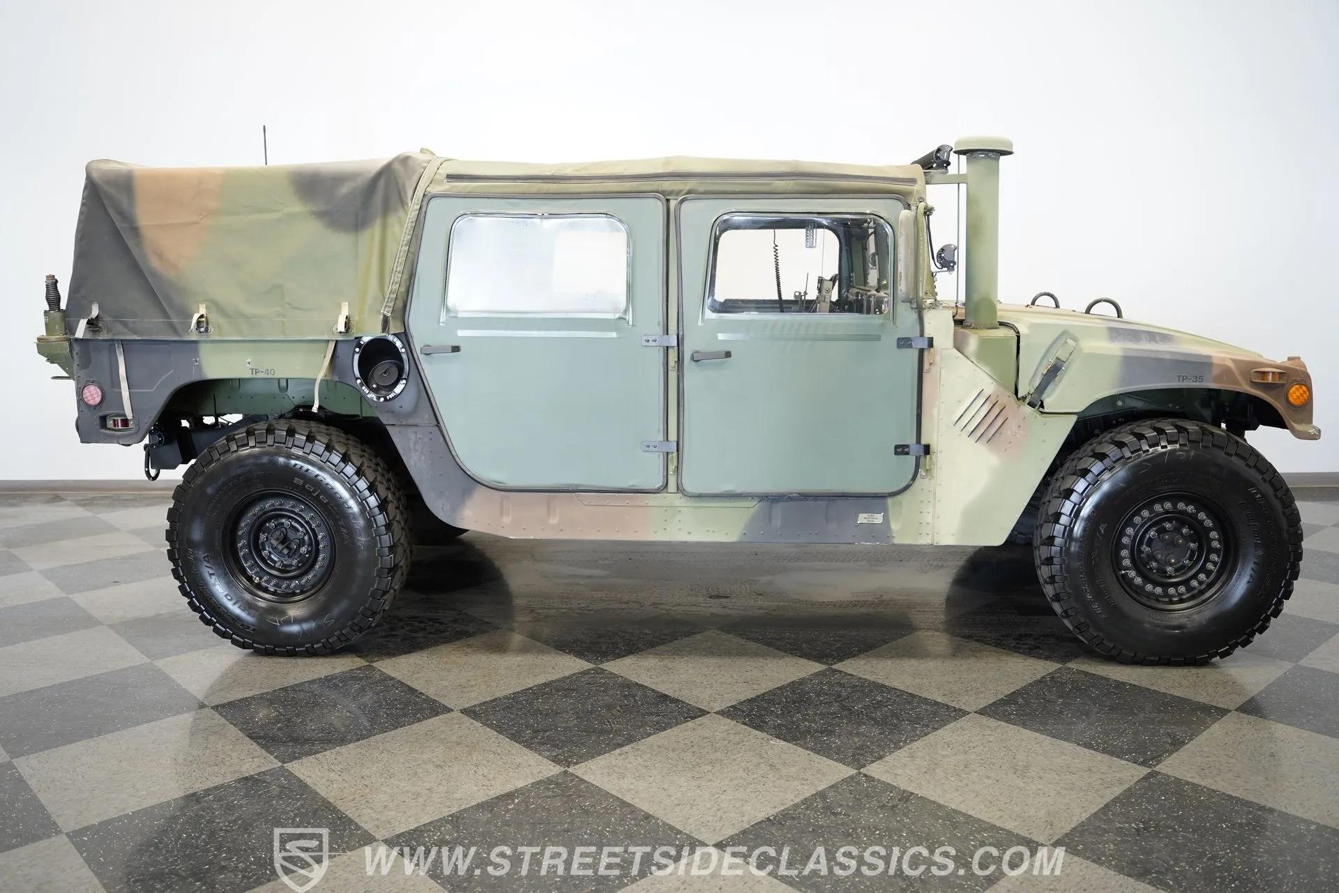2002 AM General M1123