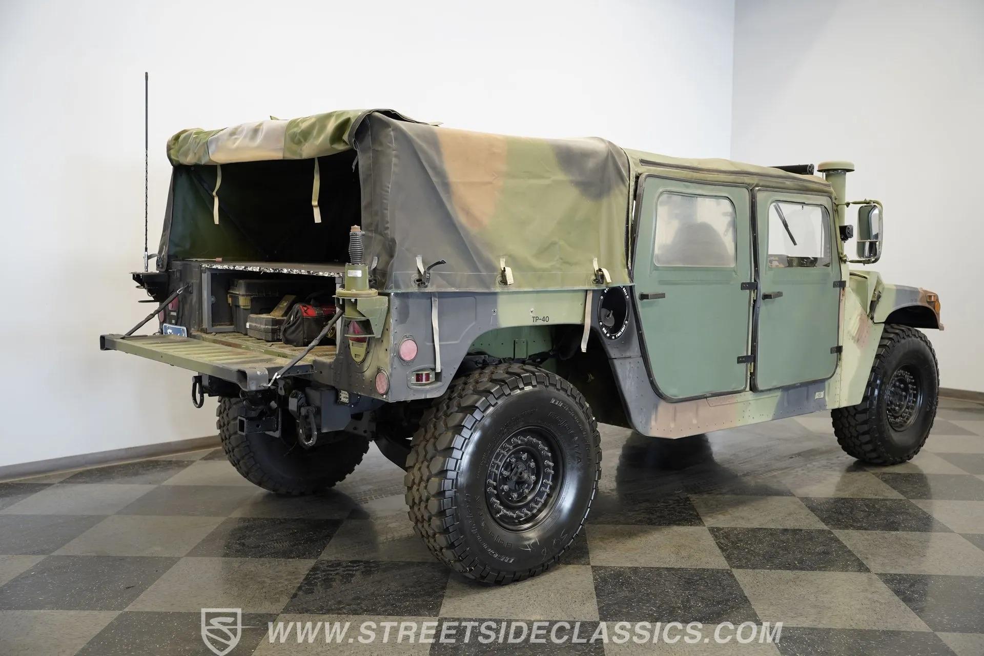 2002 AM General M1123