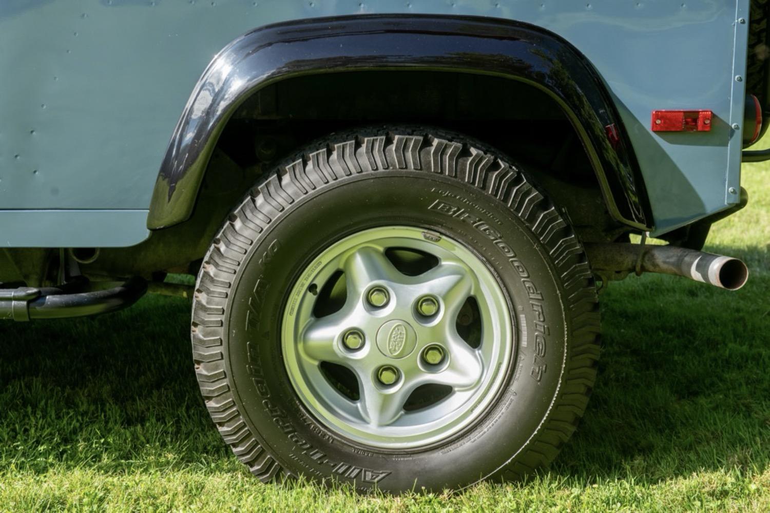 1997 Land Rover Defender NAS