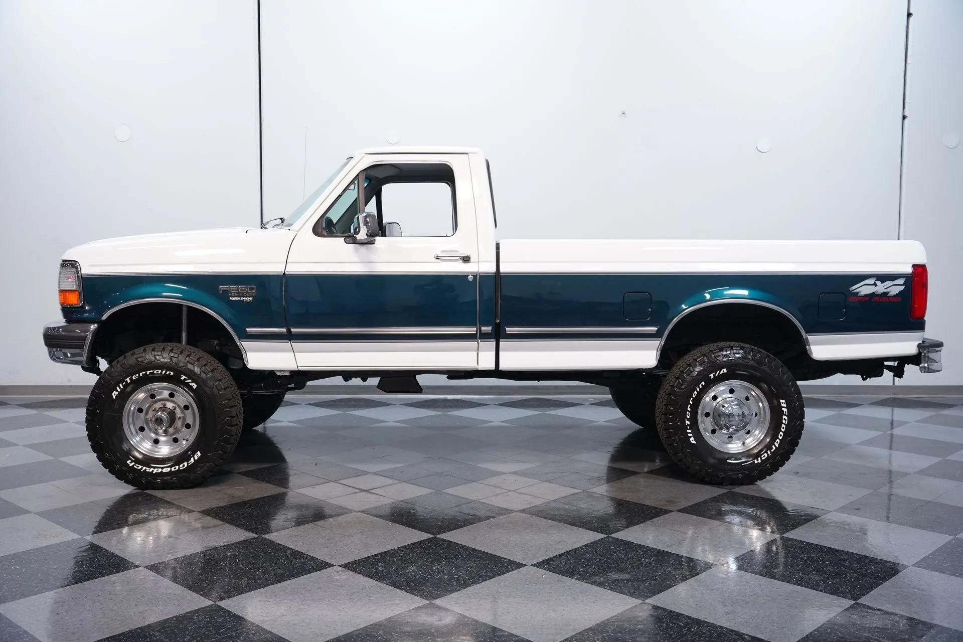 50k-Mile 1997 Ford F-250 XLT Lariat - 3