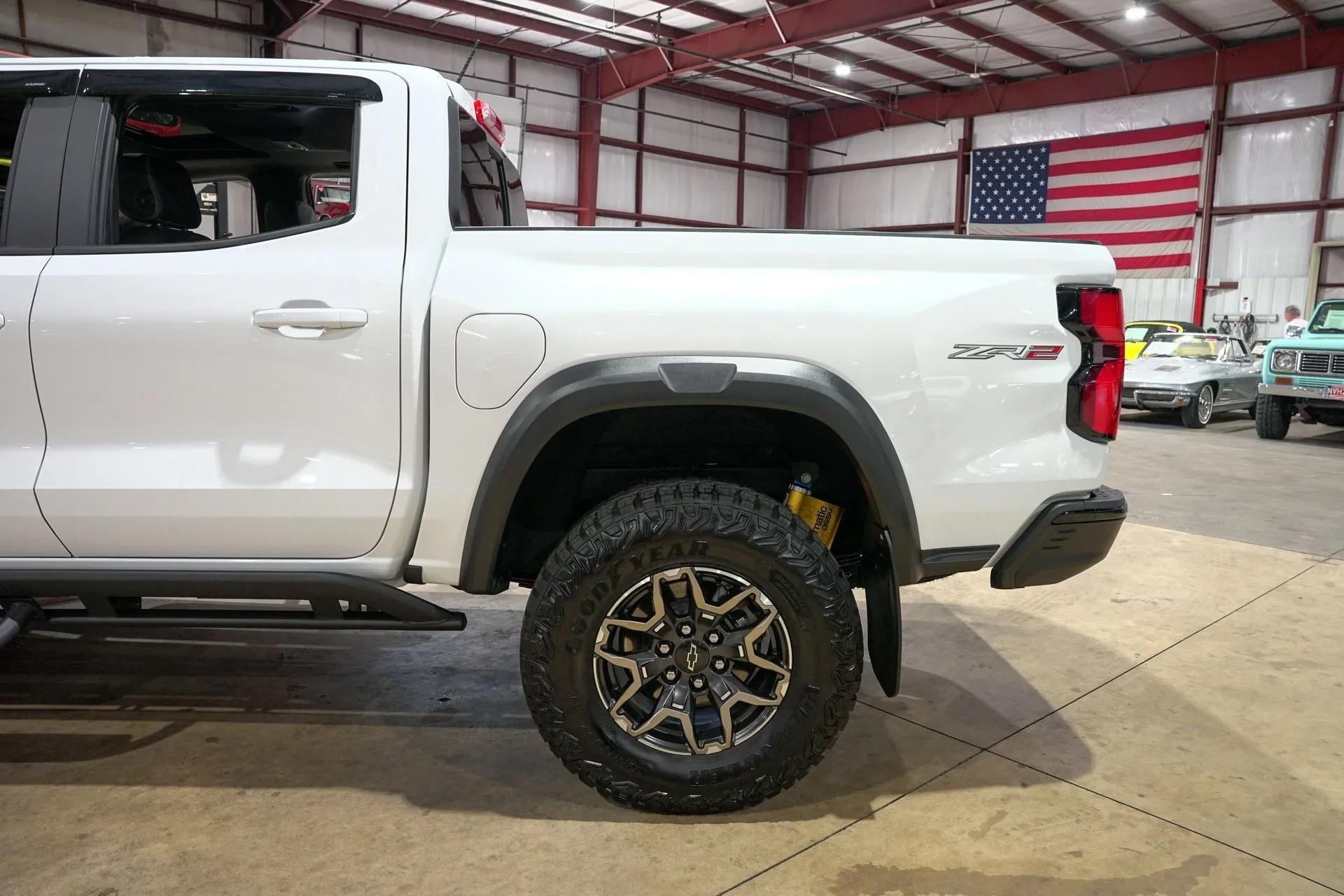 2024 Chevrolet Colorado ZR2 - 5