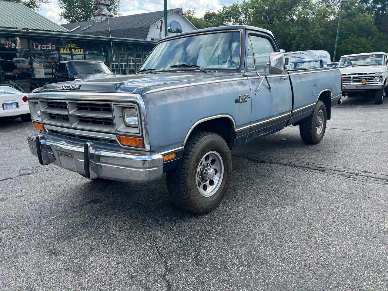1986 Dodge W250 Sweptline - 5