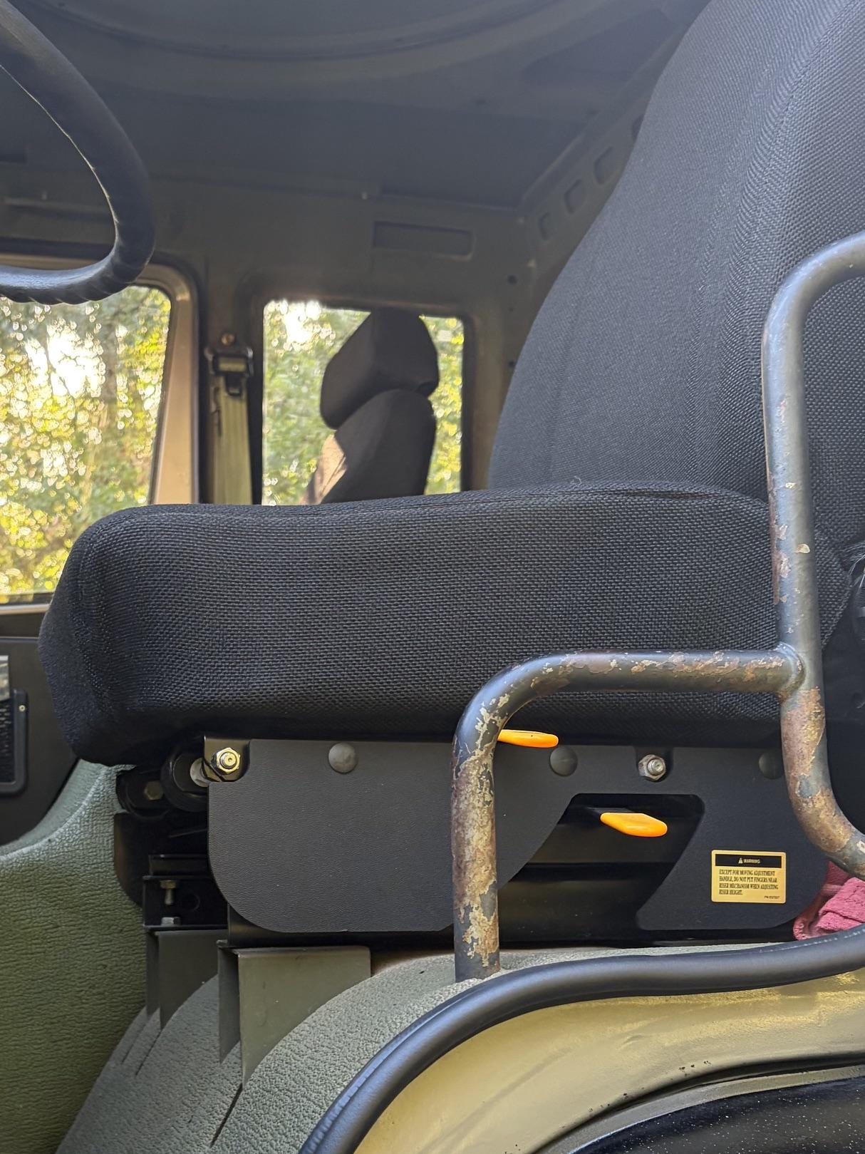 1997 Stewart & Stevenson M1078 LMTV
