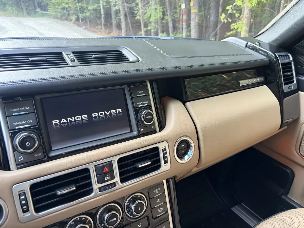 2012 Land Rover Range Rover HSE Lux