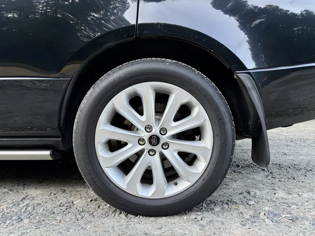 2012 Land Rover Range Rover HSE Lux