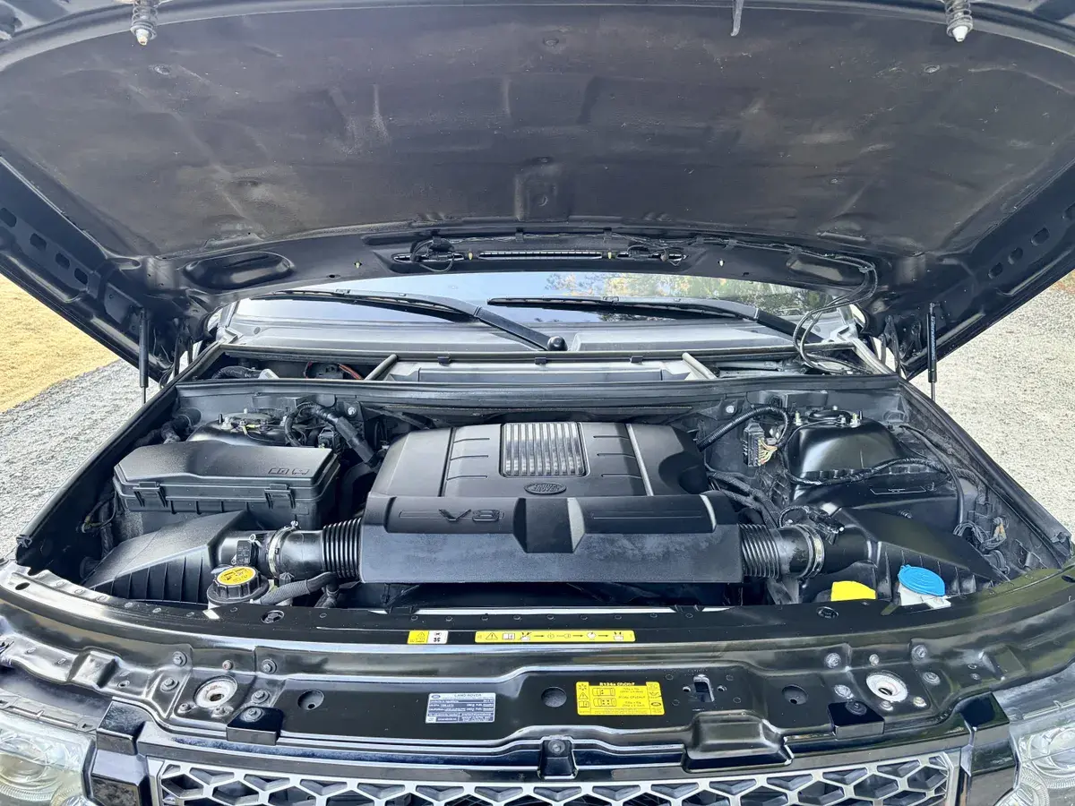 2012 Land Rover Range Rover HSE Lux