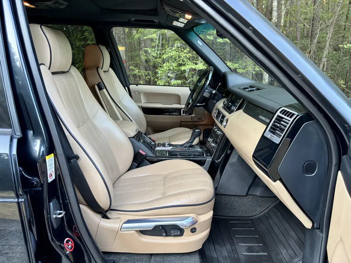 2012 Land Rover Range Rover HSE Lux