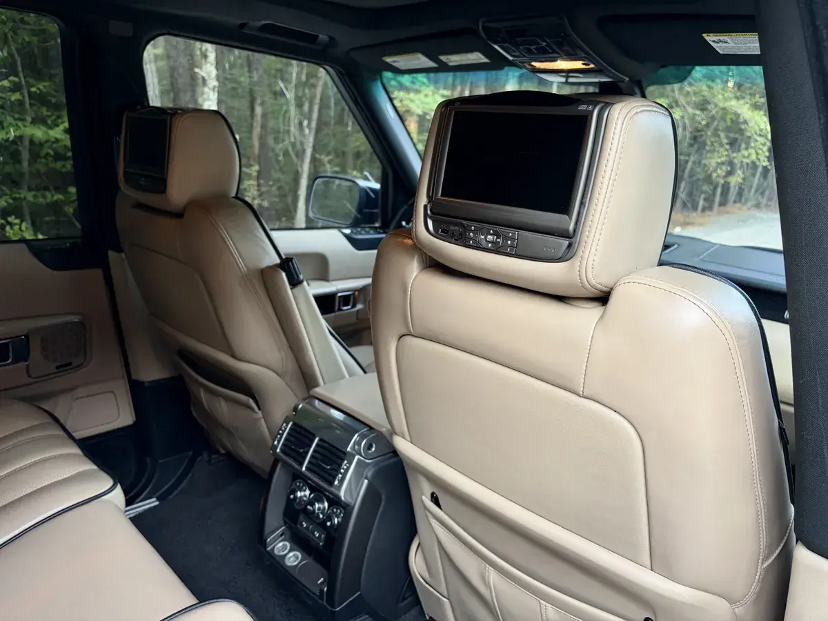 2012 Land Rover Range Rover HSE Lux