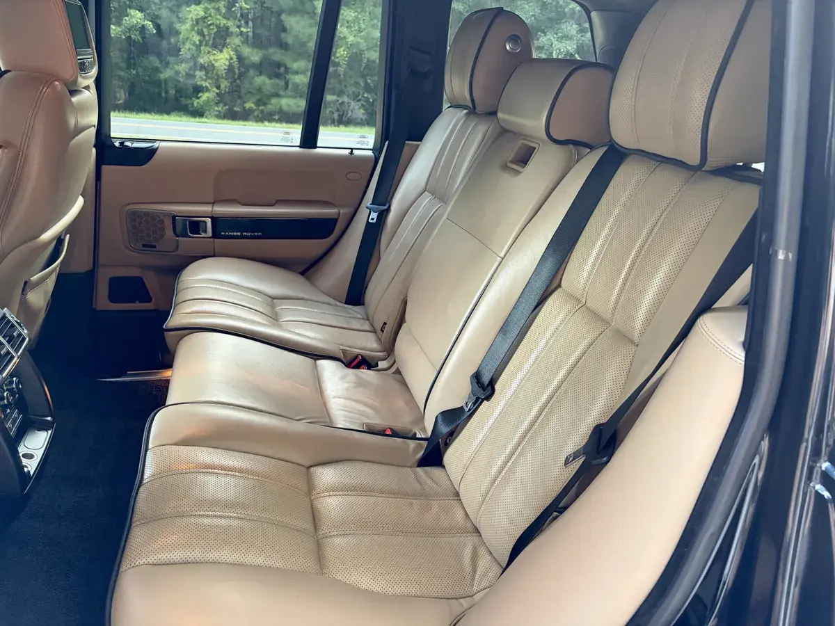 2012 Land Rover Range Rover HSE Lux