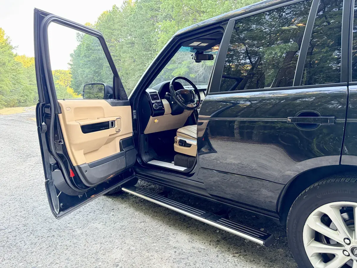 2012 Land Rover Range Rover HSE Lux