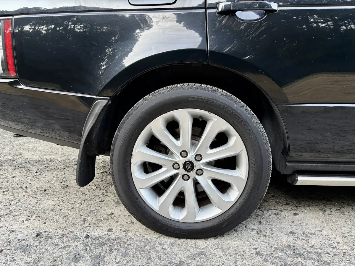 2012 Land Rover Range Rover HSE Lux