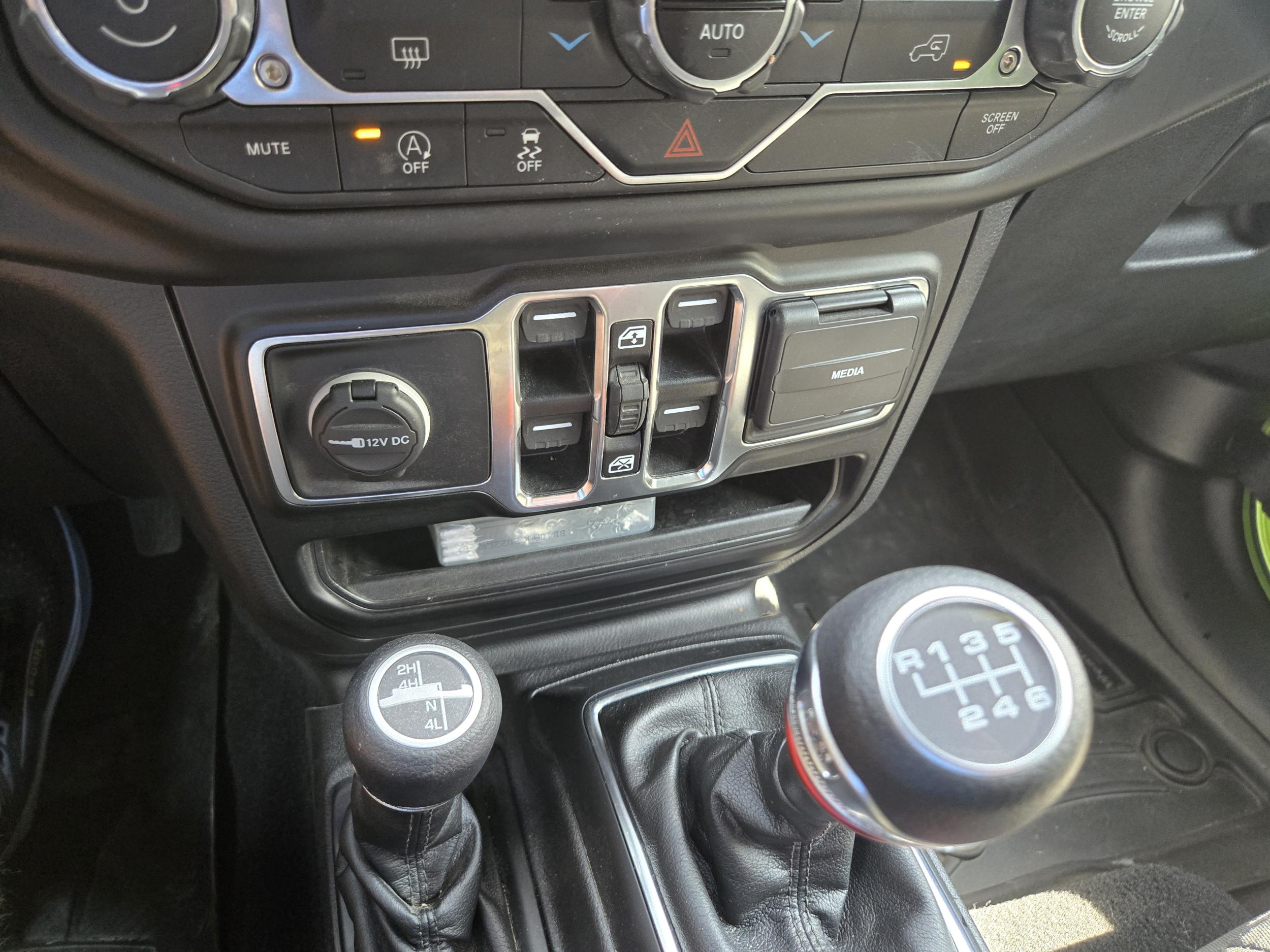 2021 Jeep Gladiator Sport